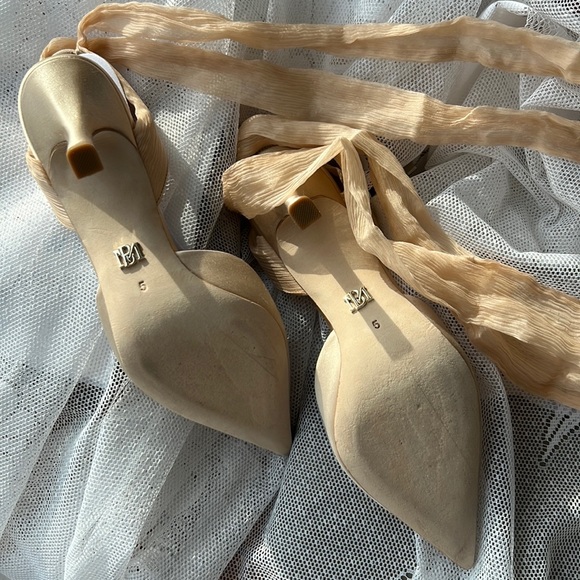 Badgley Mischka Blaze Satin Bow Stilettos in Latte - Picture 6 of 7